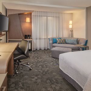 Courtyard By Marriott Toronto Mississauga/West